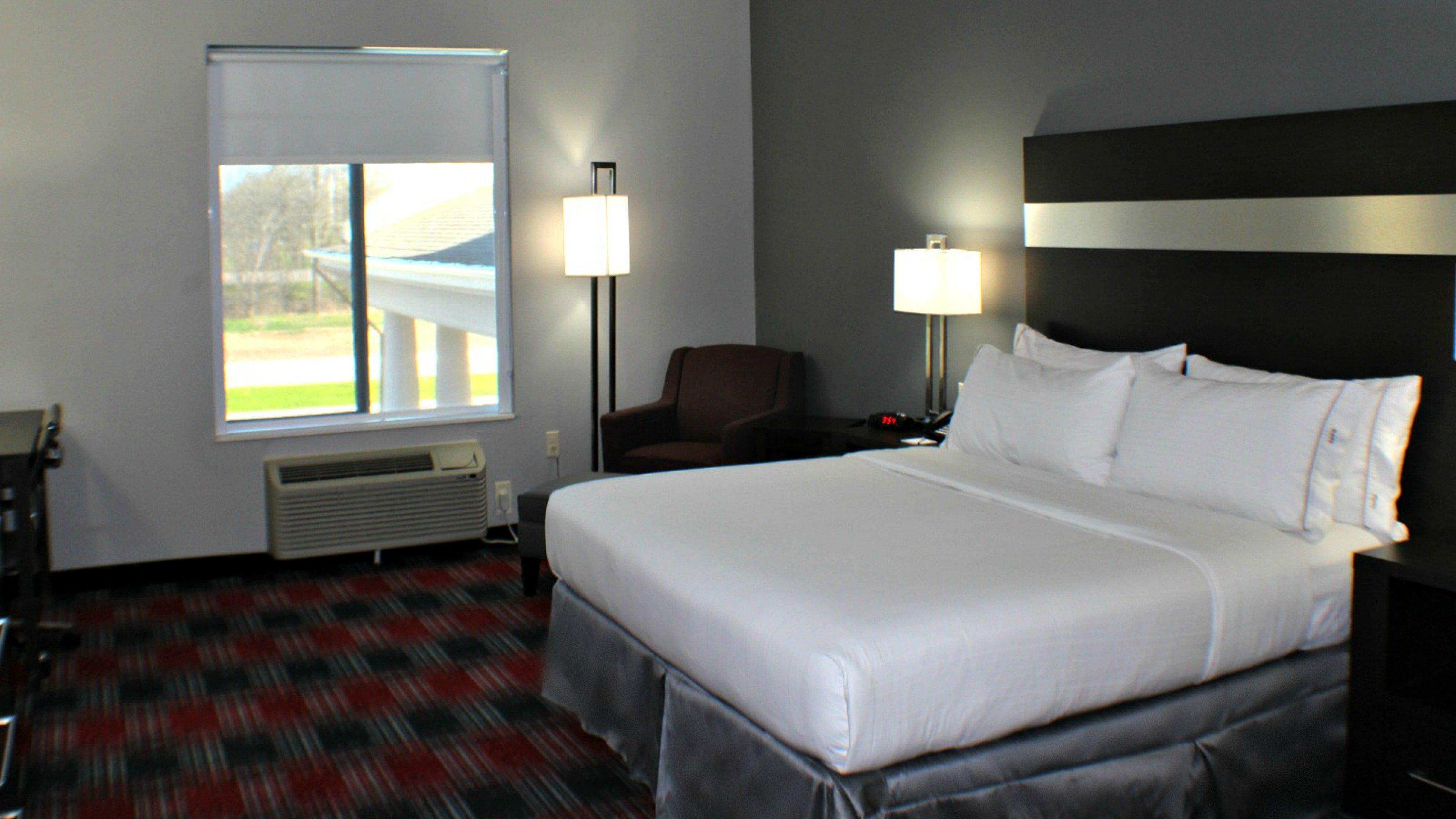 Holiday Inn Express & Suites Bonham By Ihg Exterior photo